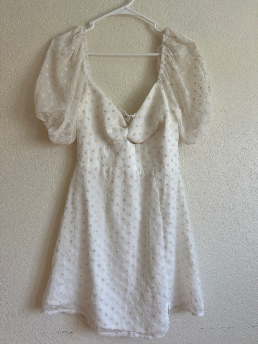 Selfie Leslie Molli Sheer Puff Sleeve Twist Dress